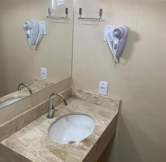 فندق Plaza Pontes E Lacerda