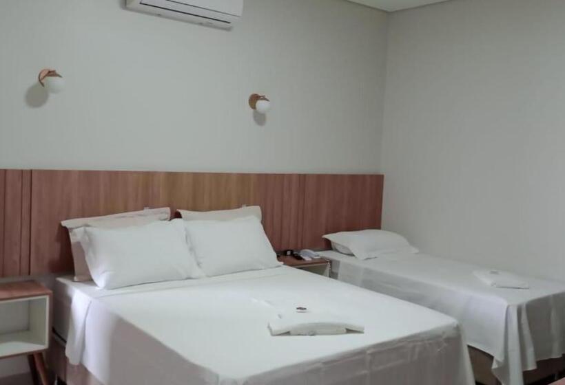 فندق Plaza Pontes E Lacerda