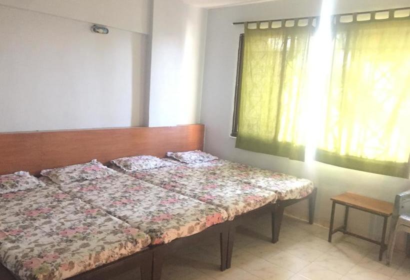 בית מלון כפרי Sai Ratna