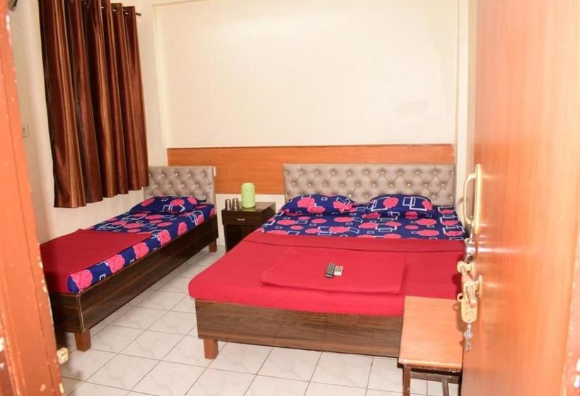 בית מלון כפרי Sai Ratna