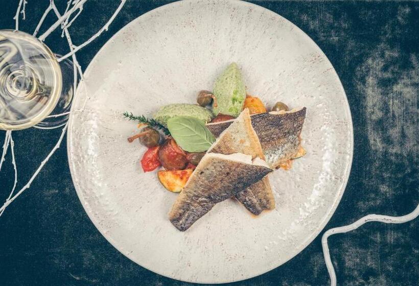 هتل Schneekarhütte