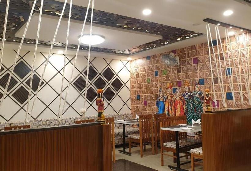 Отель Shri Kalyan