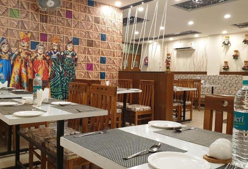 Отель Shri Kalyan