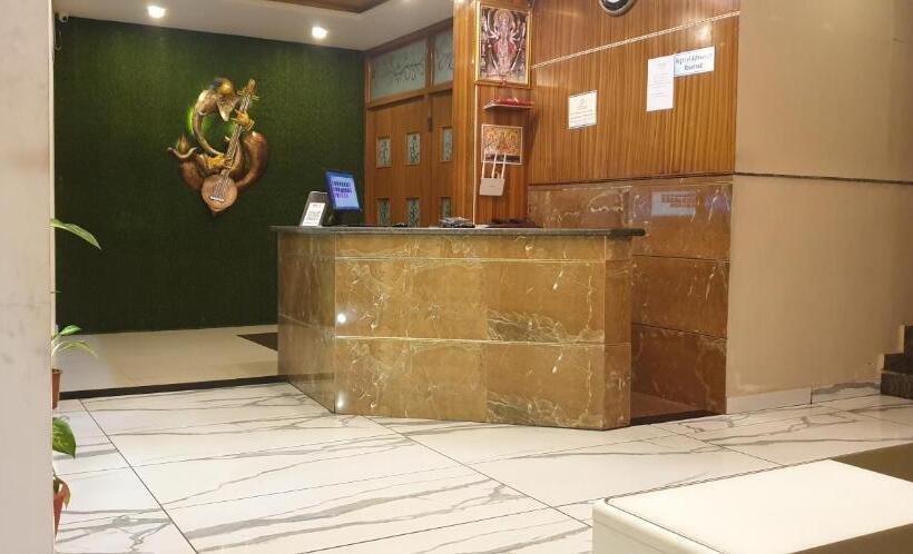 Отель Shri Kalyan