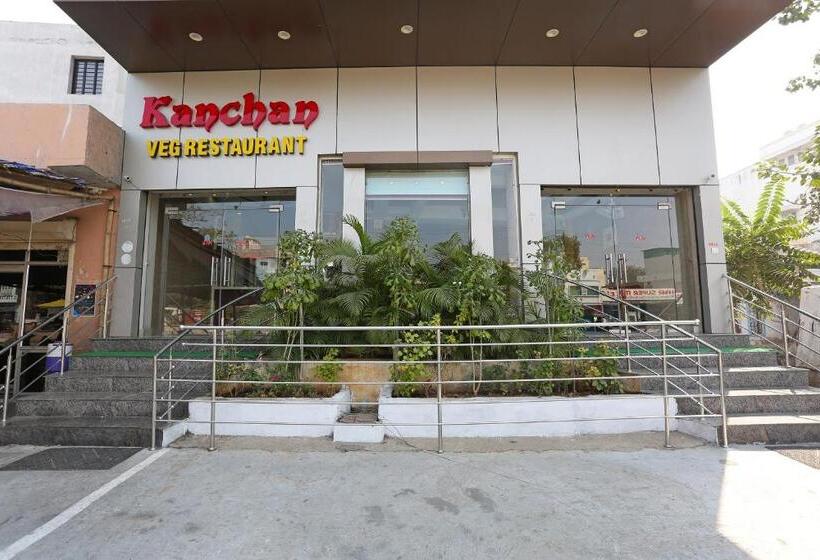 Отель Shri Kalyan