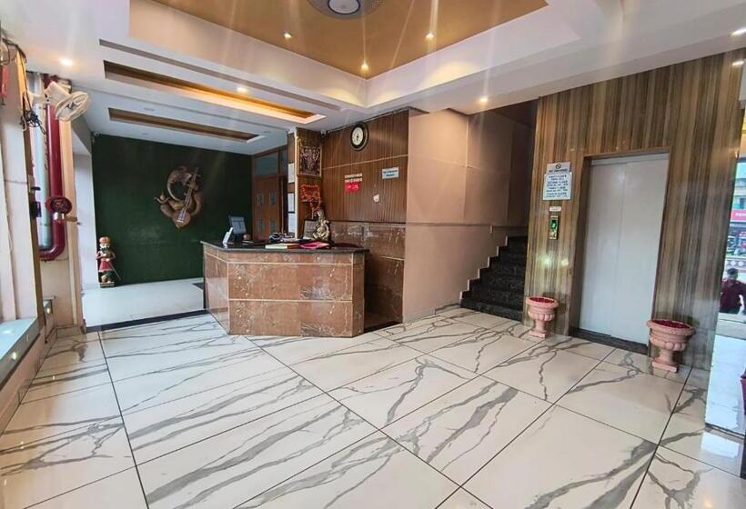 Отель Shri Kalyan