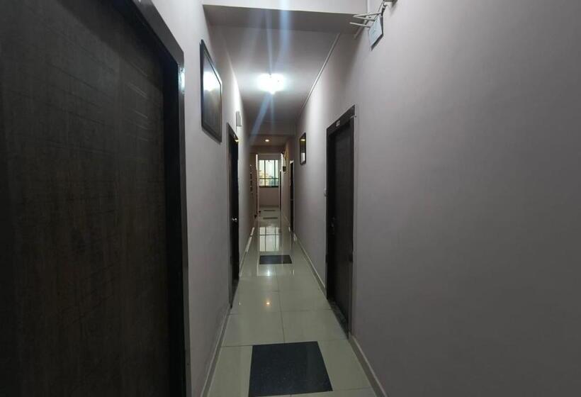 Отель Shri Kalyan