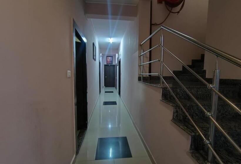 Отель Shri Kalyan