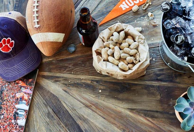 ホテル The Abernathy