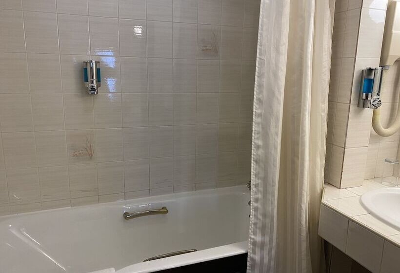 Отель The Inglenook