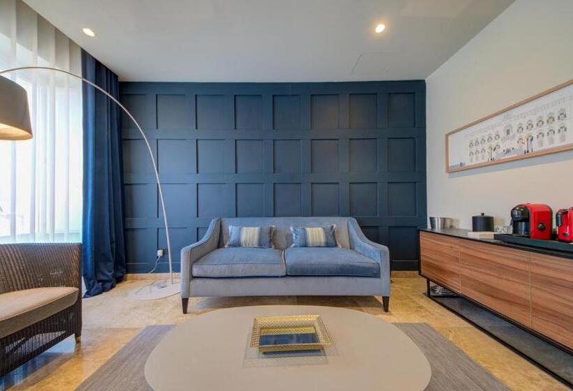 هتل The Manoel Boutique