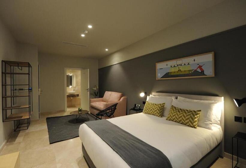 هتل The Manoel Boutique