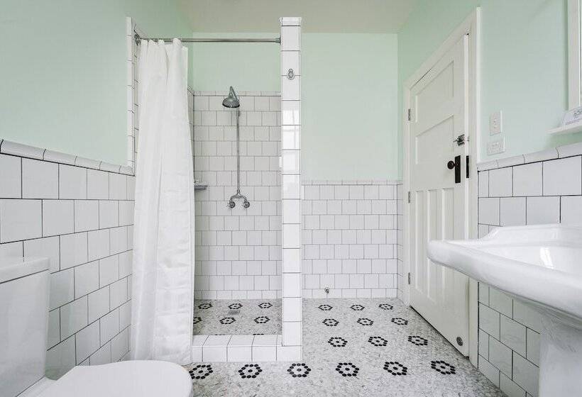 Отель The North Sydney