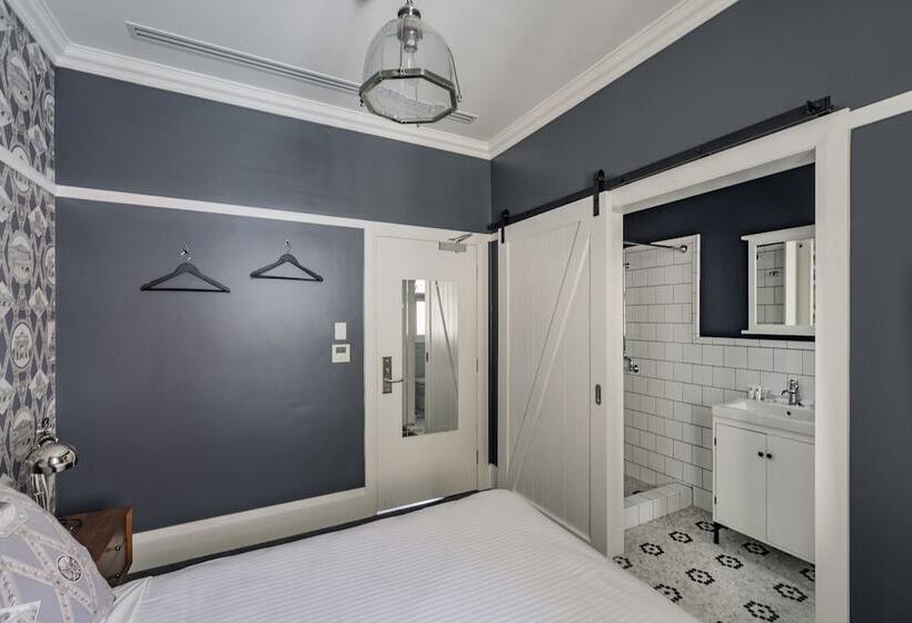 Отель The North Sydney