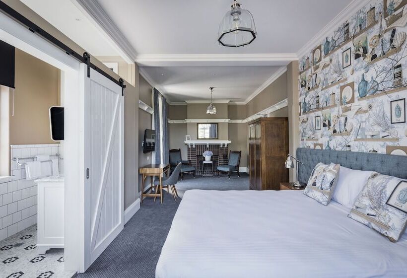 Отель The North Sydney