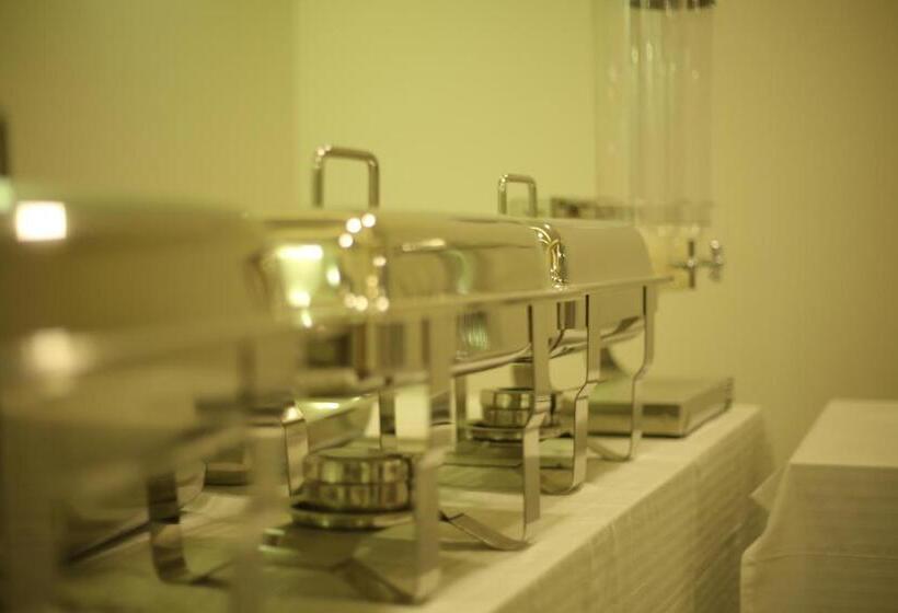 The Pacific Hotel, Vadodara