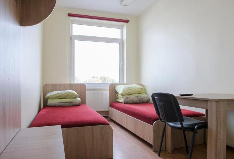 مُتل Hostelis Laurita