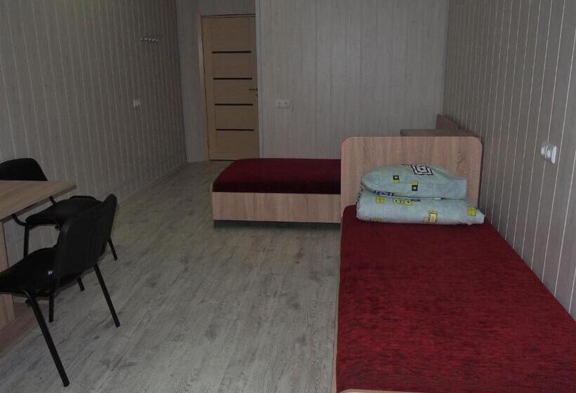 مُتل Hostelis Laurita