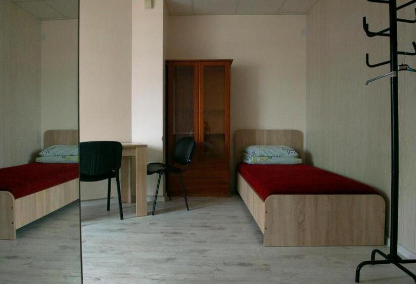 مُتل Hostelis Laurita