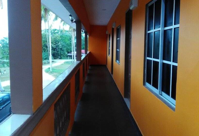 모텔 Inapan Aishah