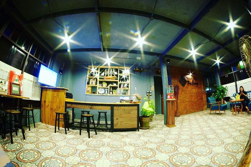 הוסטל Talardkao Balcony Krabi