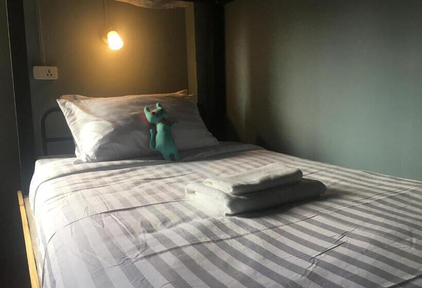 호스텔 Talardkao Balcony Krabi