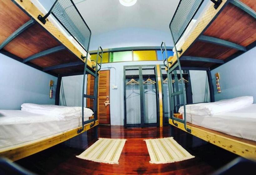 הוסטל Talardkao Balcony Krabi