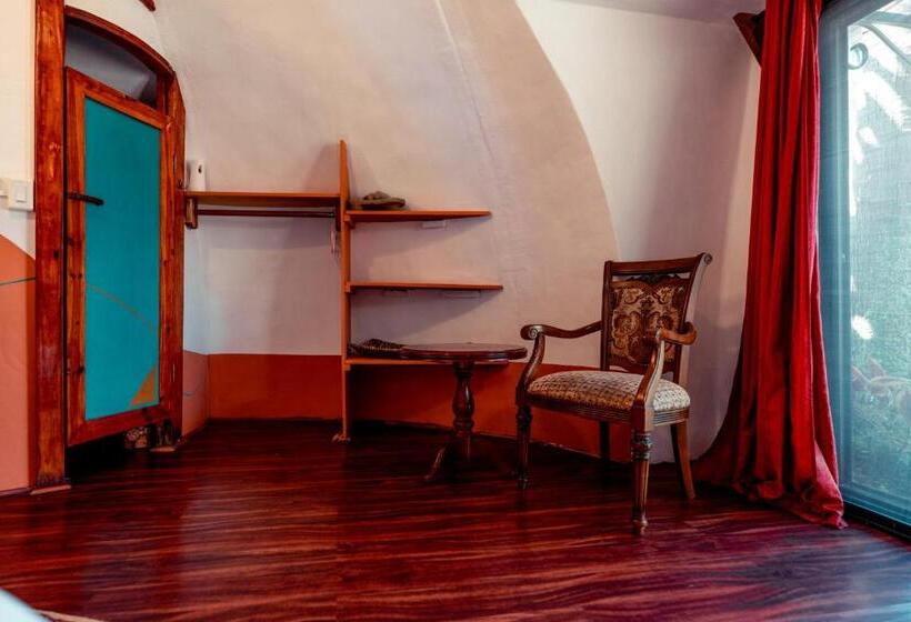 فندق صغير Bambuda Castle