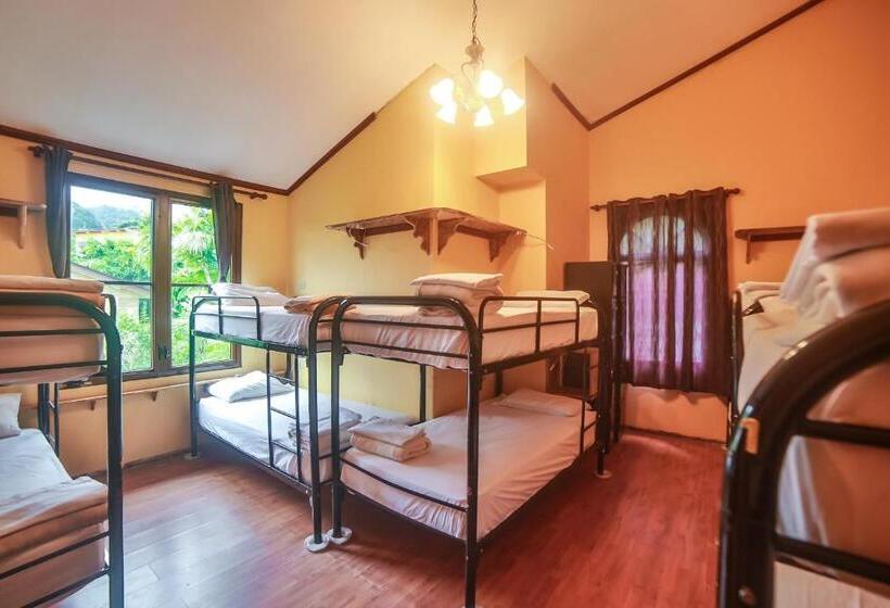 호스텔 Bambuda Castle