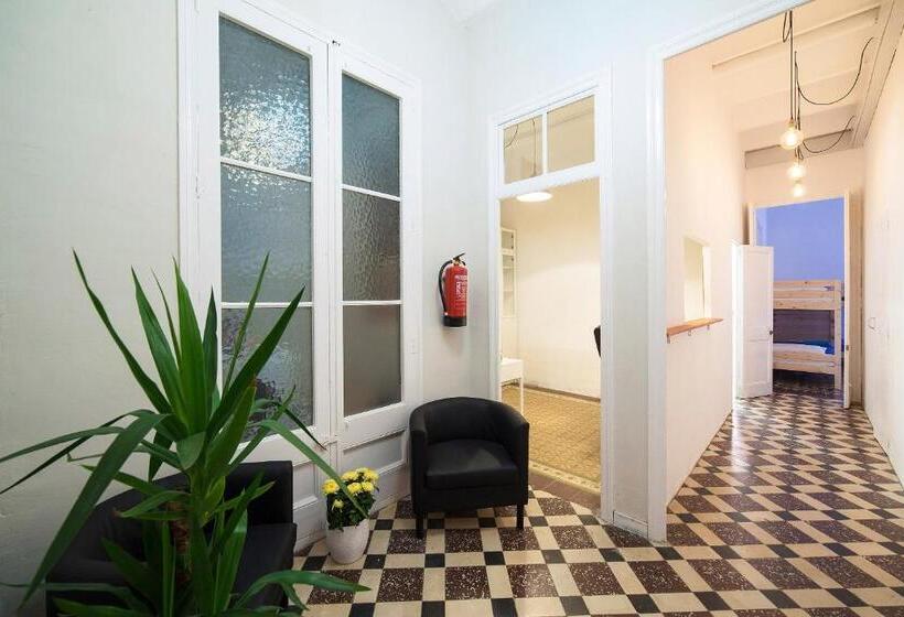 住宿加早餐  Bed In Girona