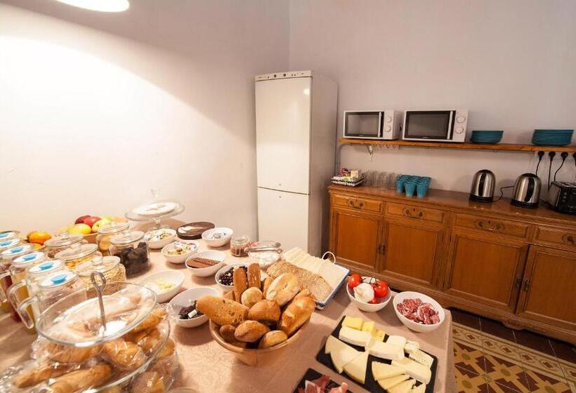 住宿加早餐  Bed In Girona