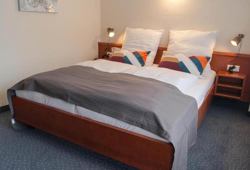 مبيت وإفطار Haus Marquet