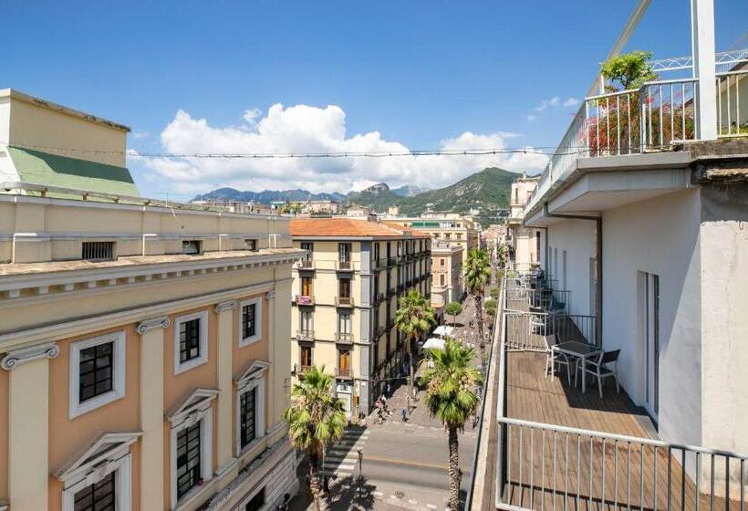 تختخواب و صبحانه Residenza Eleonora