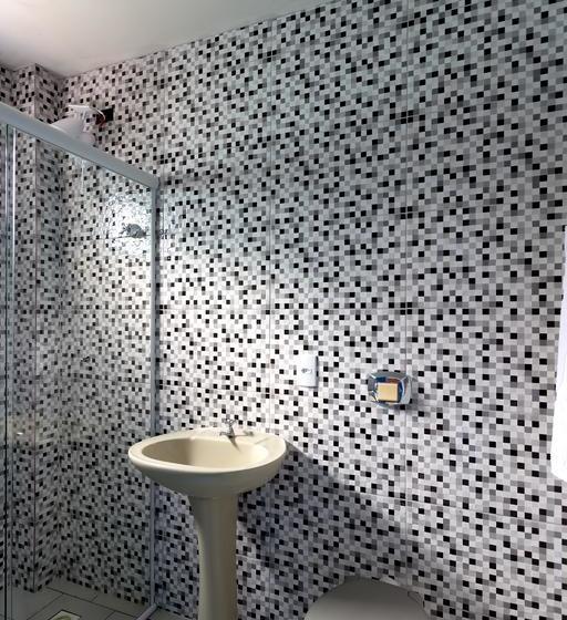 Cabanas Hostel & Suites