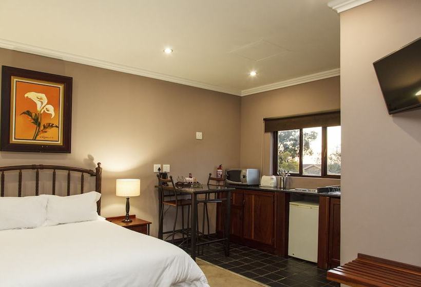 Отель Forever  At Centurion