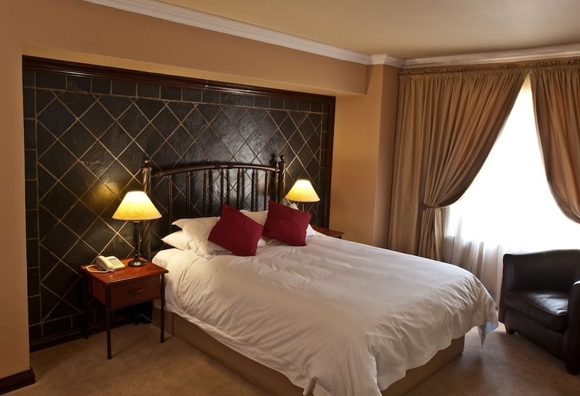 Отель Forever  At Centurion