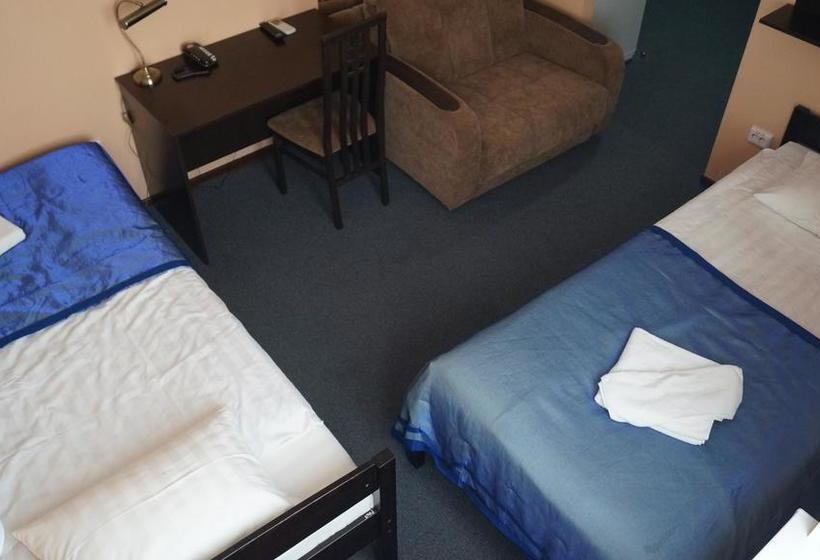 בית מלון כפרי Akvatel