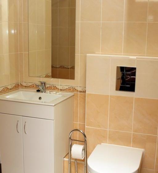 בית מלון כפרי Akvatel