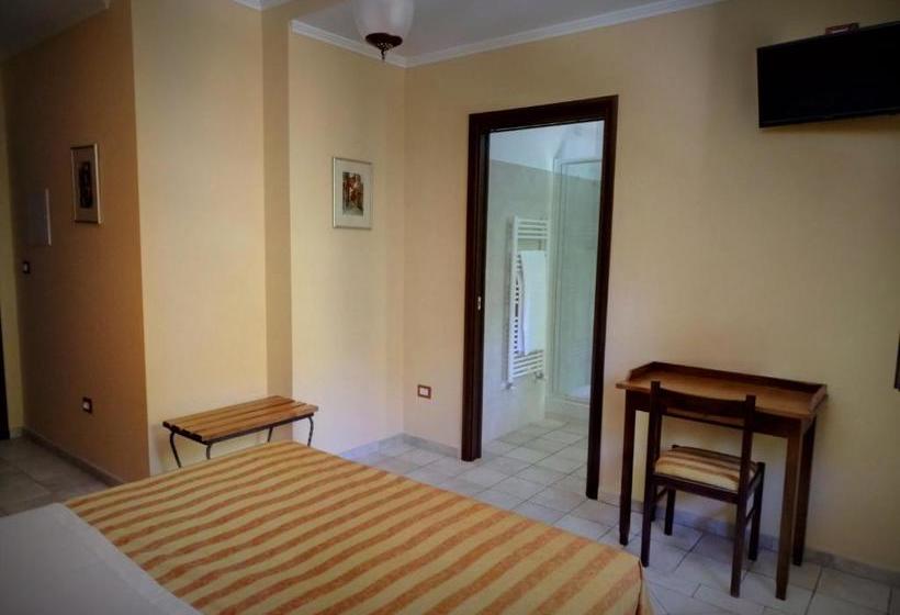 Отель Albergo   Ristorante Il Tino