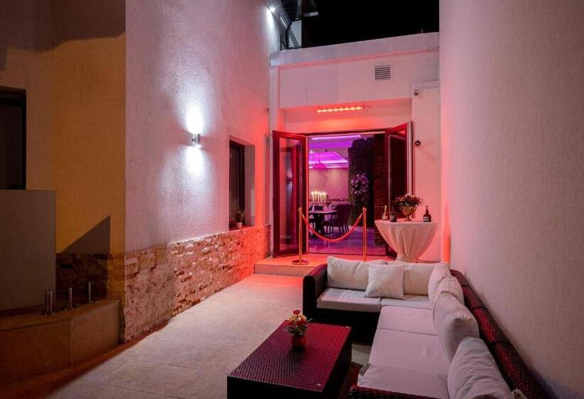 هتل Boutique Casa Fiori