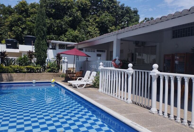 Отель Casa Quinta Marbella