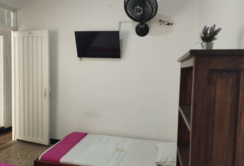 Отель Casa Quinta Marbella