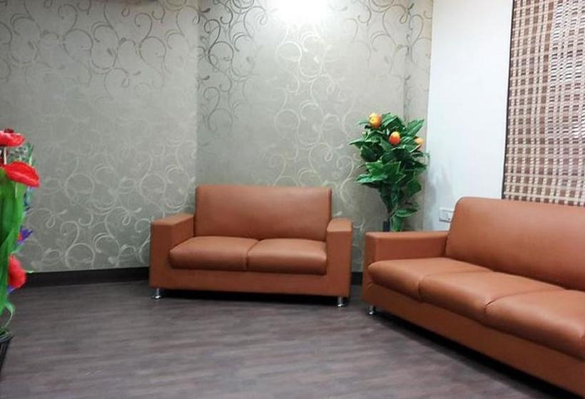 فندق Ebenezer Suites