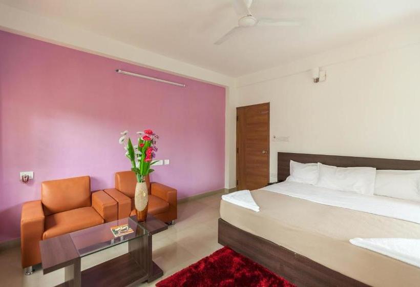 فندق Ebenezer Suites