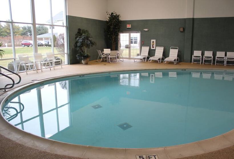 فندق Farmstead Inn And Conference Center