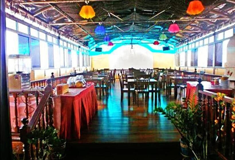 בית מלון כפרי Flora Place