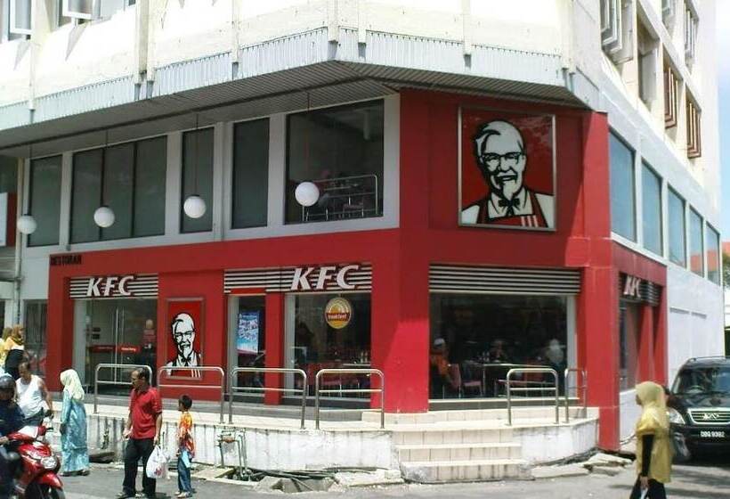 בית מלון כפרי Flora Place