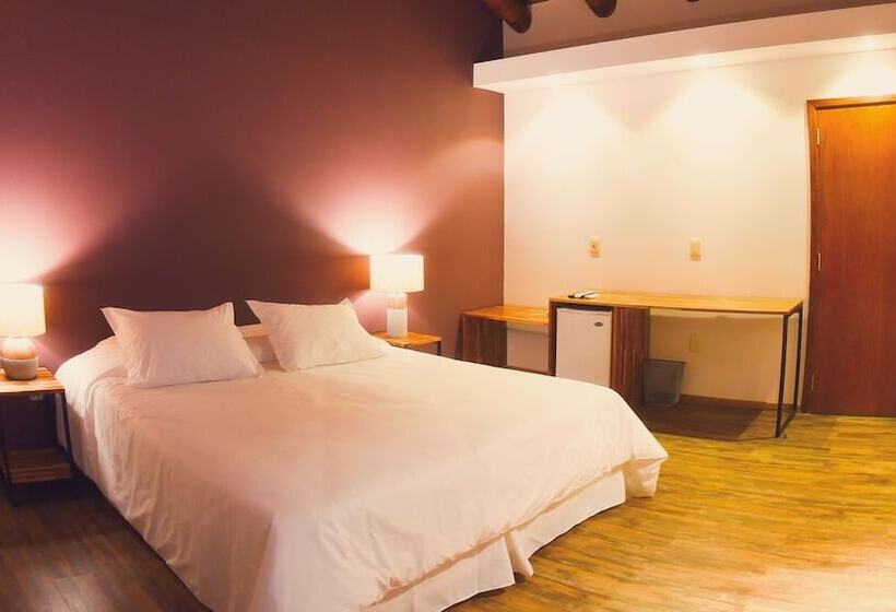 هتل Hostería La Bordona