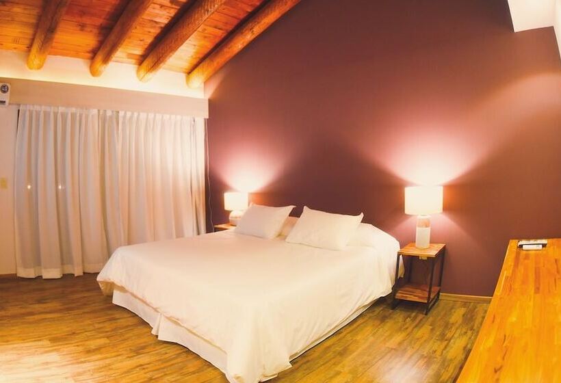 فندق Hostería La Bordona