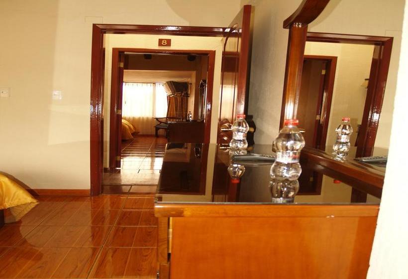 ホテル Humming Bird Ecuador